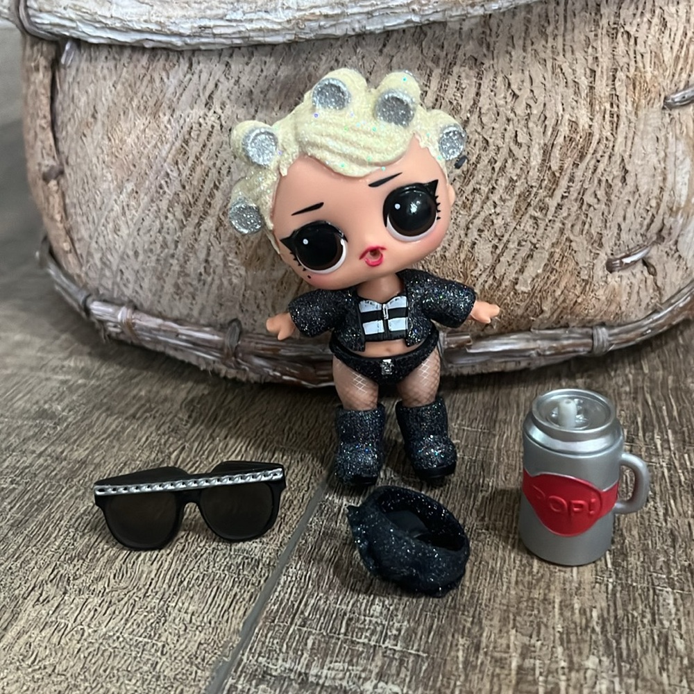 LOL Surprise Doll GOO GOO QUEEN ReMix Opening Act Exclusive Super Sonix